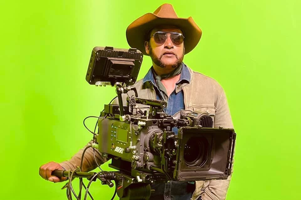 Wins Deus – On Stage & On Screen